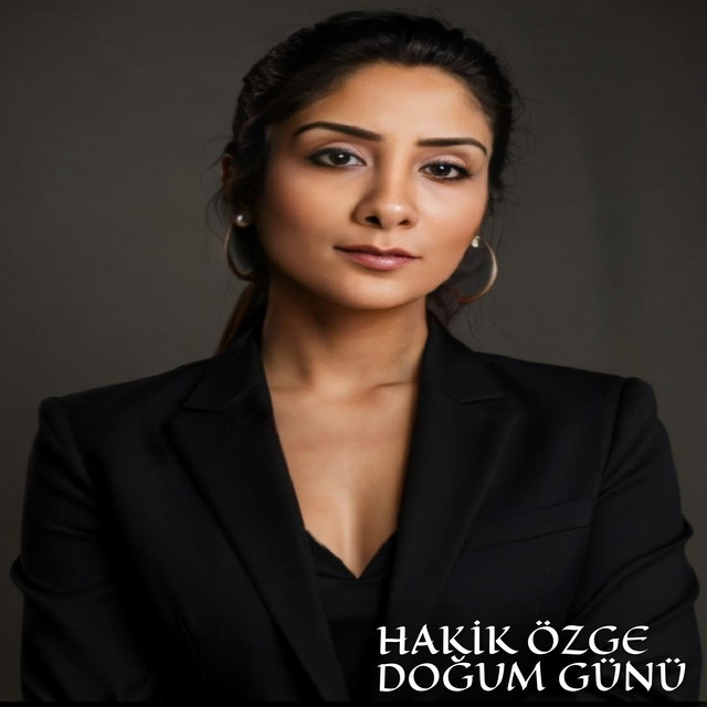 Özge Hakik